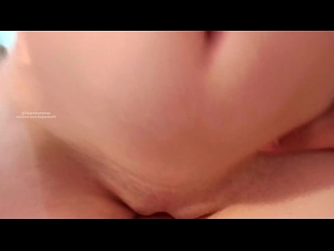 ❤️ Kulala chumbani kwa dada yangu na ndivyo nilivyoamka Video ya mkundu ❌️❤